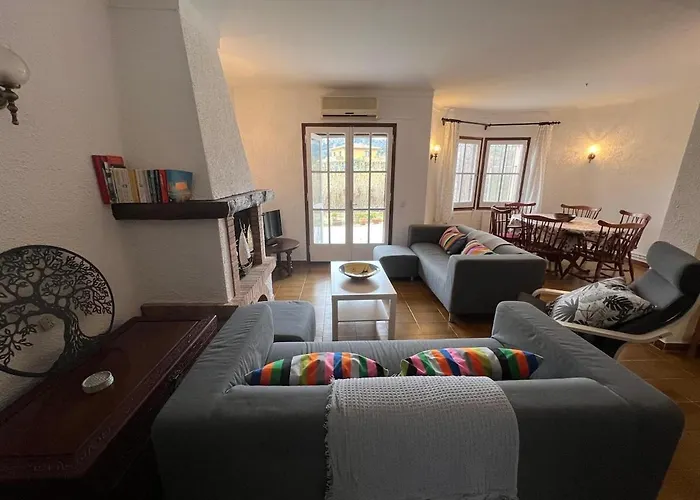 Cs 124 With Private Pool * 톨로엘라데몽트그리